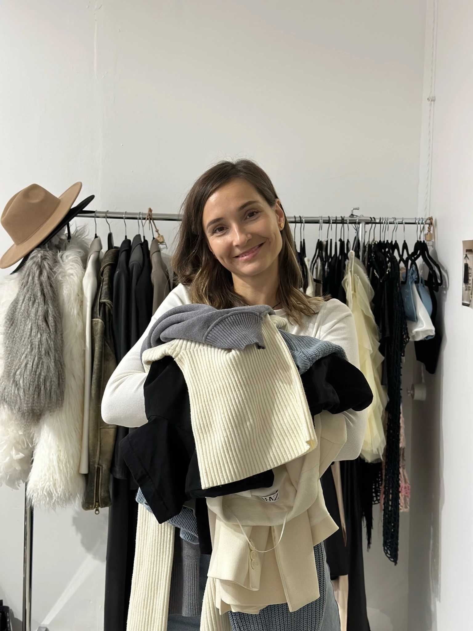 Люся Круглова - спикер курса академии “Время порядка” как продавать на авито